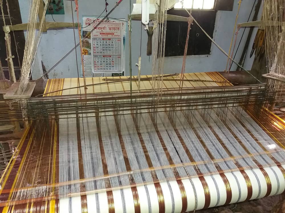Handwoven Cotton Saree — Ivory & Gold